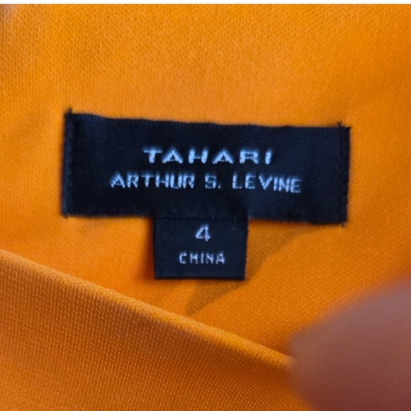 Tahari Arthur S. Levine Dress. Sleeveless Orange and Pink Dress With Zip Back. - Picture 4 of 5